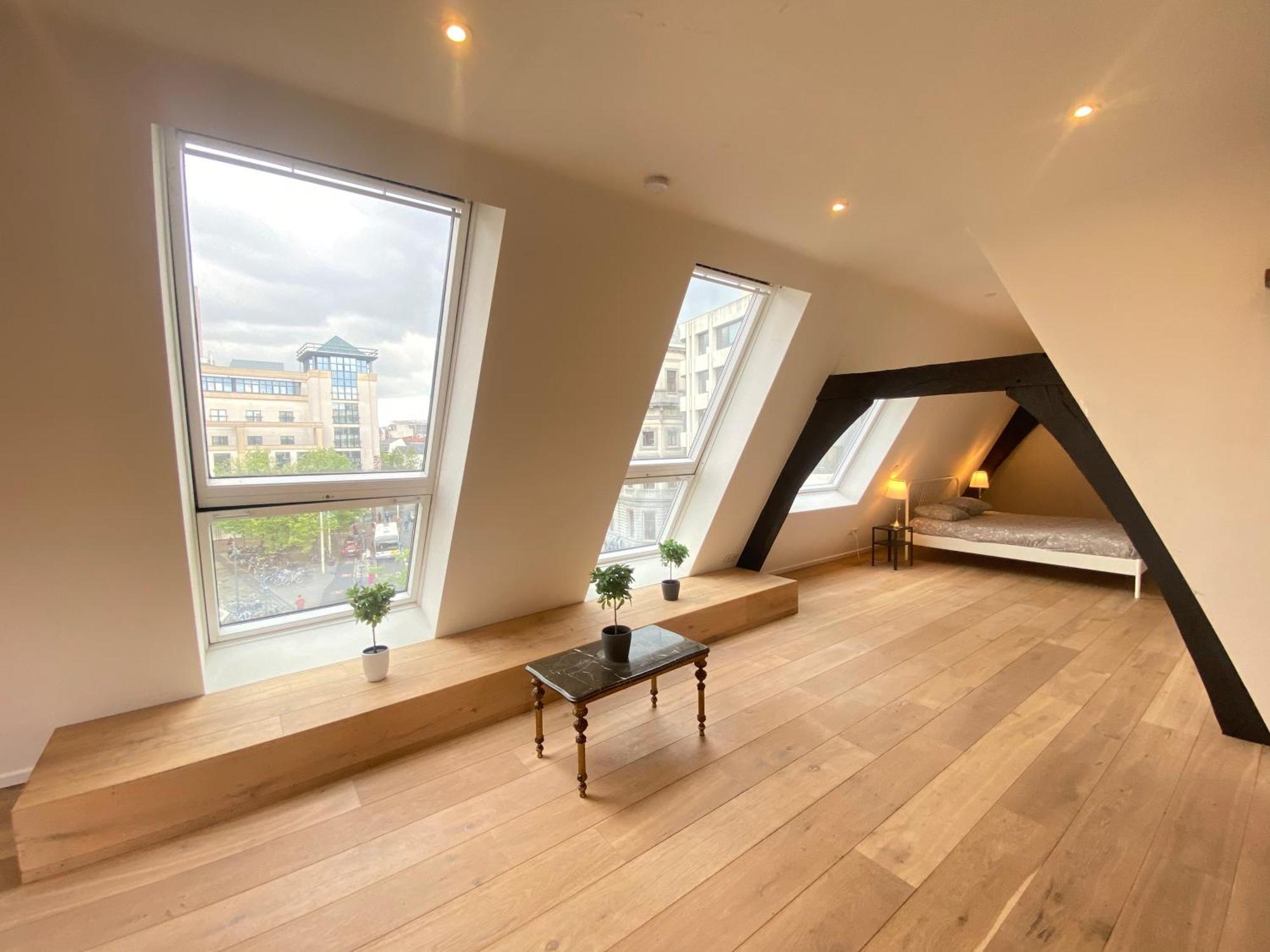 The Main Square Residence Antwerpen Bagian luar foto